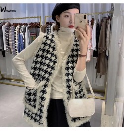 Spring Fall Women Gilets Sleeveless Jacket Korean Outwear Waistcoat Faux Imitation Mink Fleece Vintage Black White Plaid Vest...